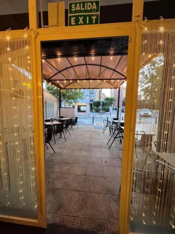 Local en Pueblo Levante