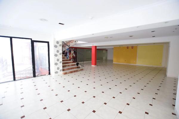 Local en calle de Tomàs Ortuño, 6