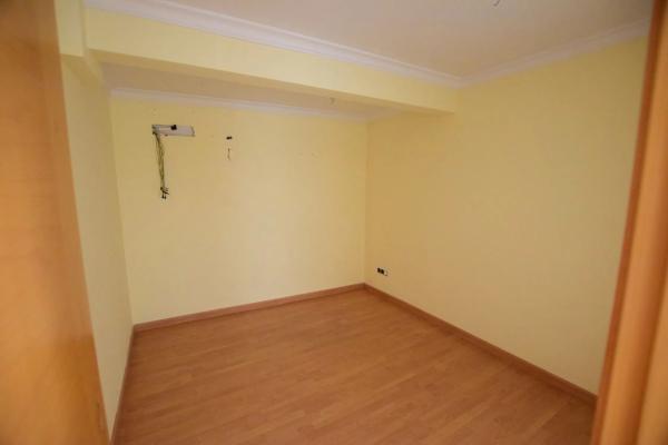 Local en calle de Tomàs Ortuño, 6