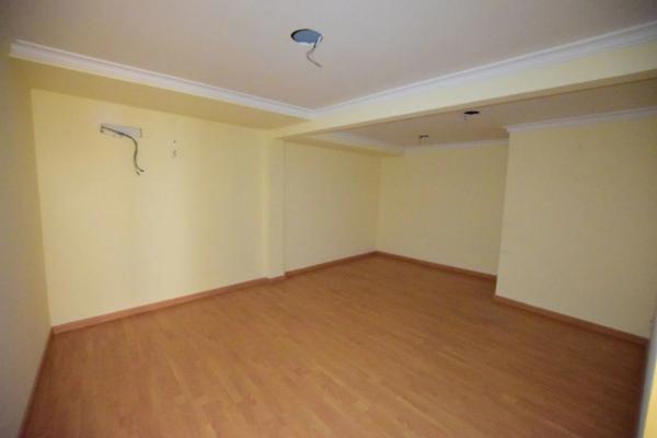 Local en calle de Tomàs Ortuño, 6