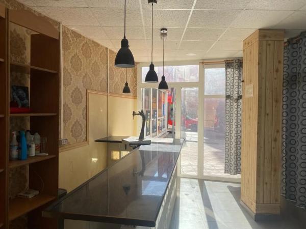 Local en Barrio Zona Sierra Helada