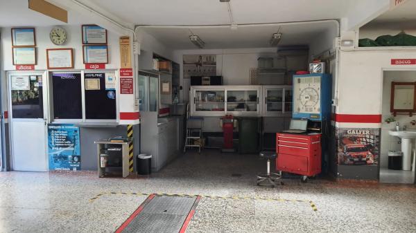 Local en calle otoño s/n