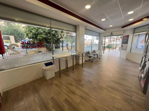 Local en Barrio Zona Sierra Helada