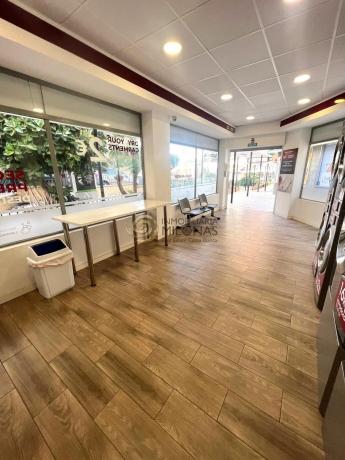 Local en Barrio Zona Sierra Helada