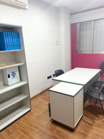 Local en Pueblo Poniente