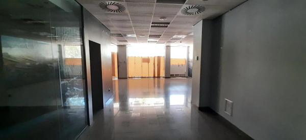 Local en Pueblo Levante