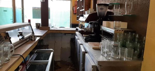 Local en Pueblo Levante