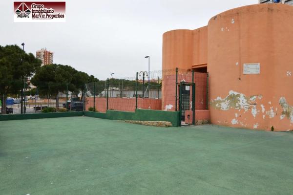 Local en Pueblo Levante