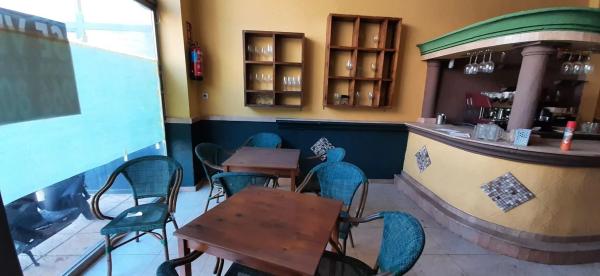 Local en Pueblo Levante