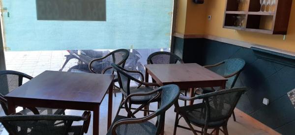 Local en Pueblo Levante