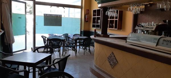 Local en Pueblo Levante