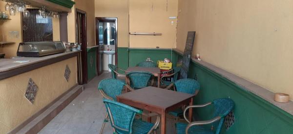 Local en Pueblo Levante