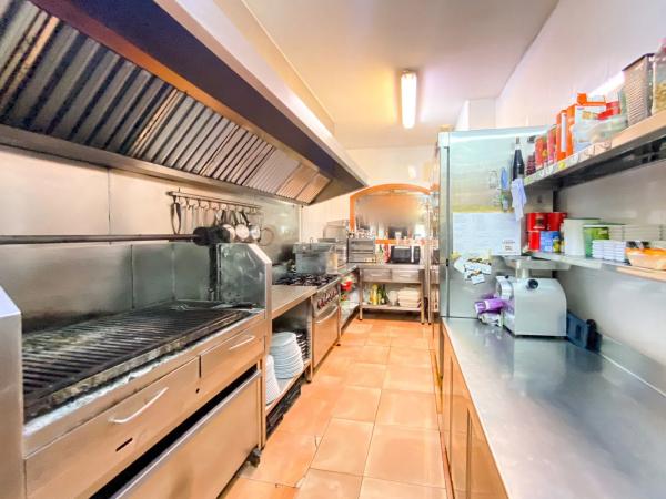 Local en avenida de Almería