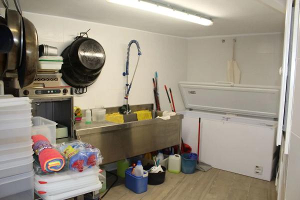 Local en Barrio Zona Sierra Helada