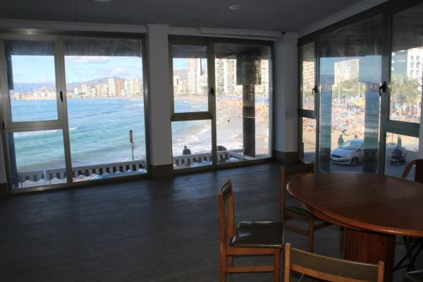 Local en Barrio Zona Sierra Helada