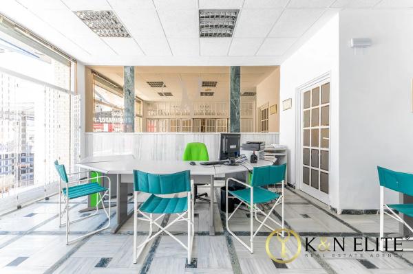 Local en avenida Marina Baixa, 3