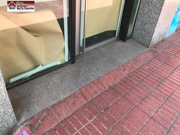 Local en Pueblo Levante