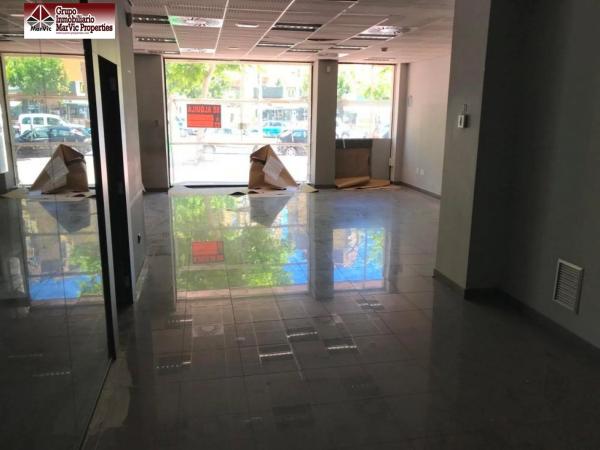 Local en Pueblo Levante