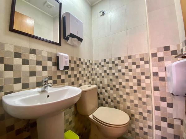 Local en Pueblo Levante