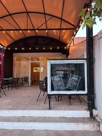 Local en Pueblo Levante