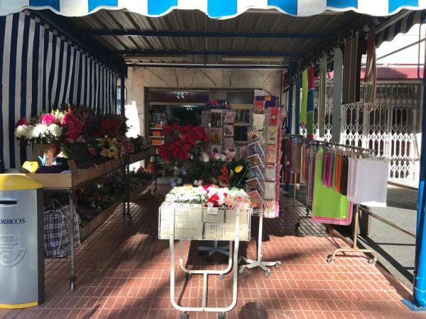 Local en calle Gerona, 8