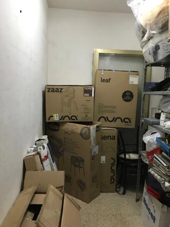 Local en calle Gerona, 8