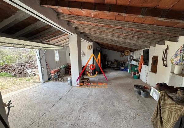 Nave en Av. Constitución