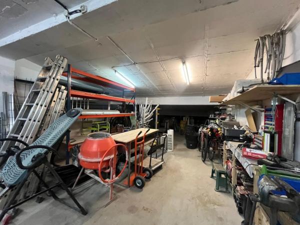 Local en avenida de Granada