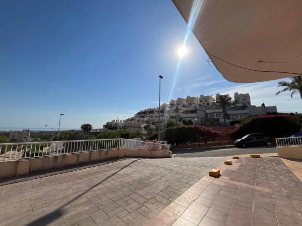 Local en avenida de Granada