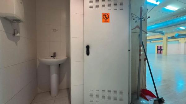 Local en avenida País Valencià, 26