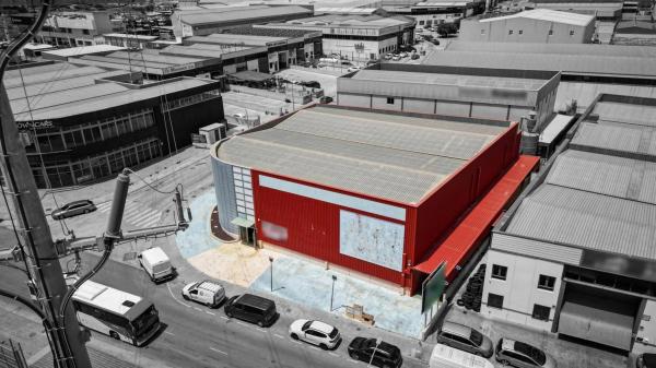 Local en avenida País Valencià, 26