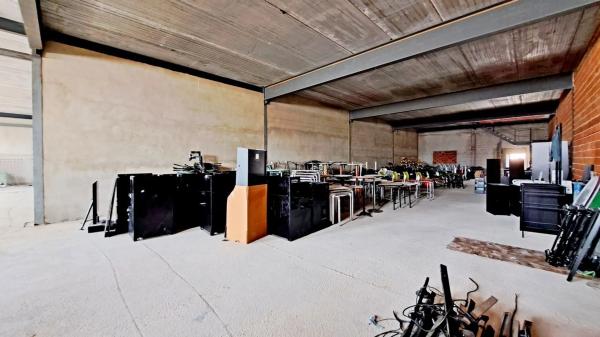 Nave en calle Catral