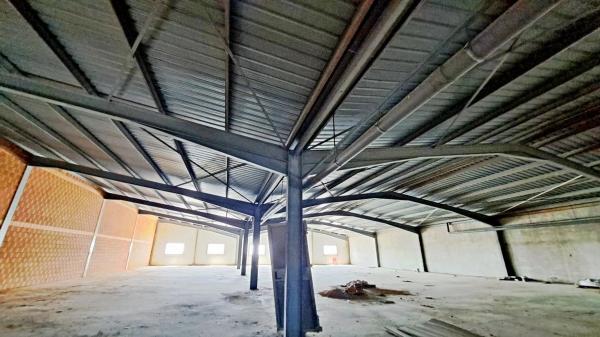 Nave en calle Catral