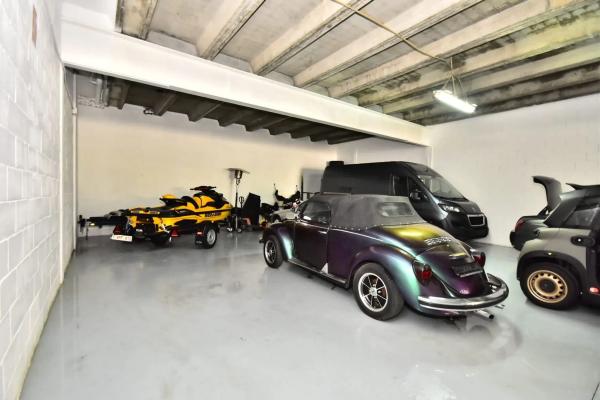 Nave en calle Benifato, 2