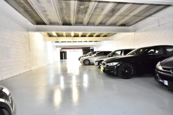 Nave en calle Benifato, 2