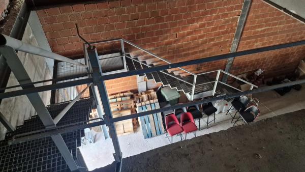 Nave en calle Catral, 28