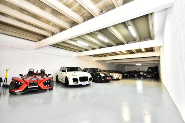 Nave en calle Benifato, 2