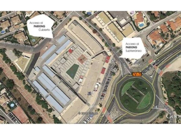 Local en avenida de Coloma, 1