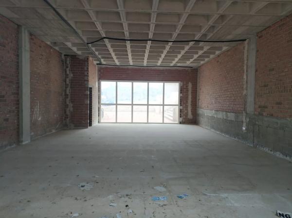 Local en Montebello - Nou Espai