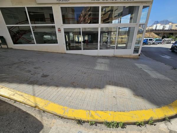 Local en calle Mestre Pons