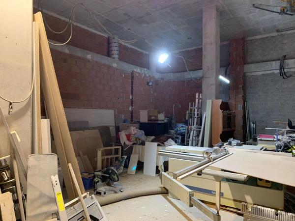 Local en calle Benimantell