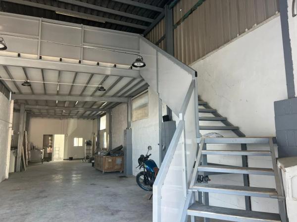 Nave en Centro Urbano