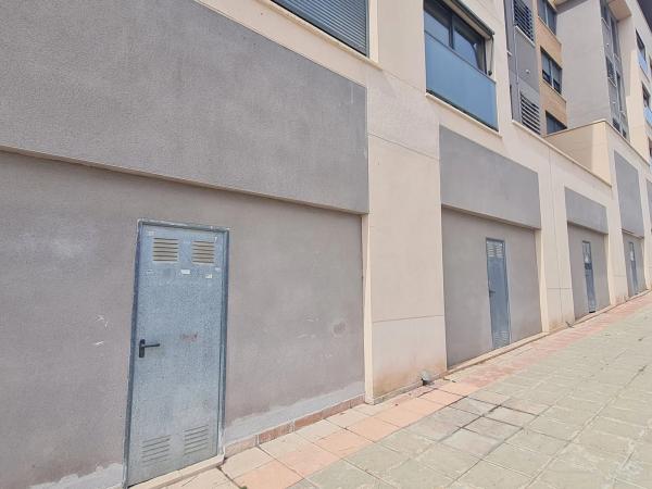 Local en calle Benifato