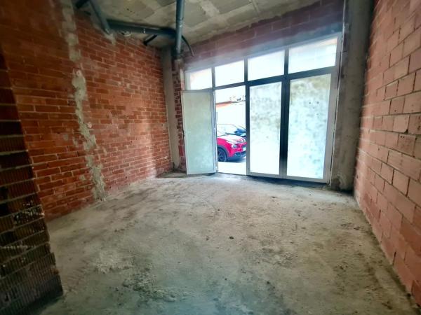 Local en calle Ciutat de Castelló, 13