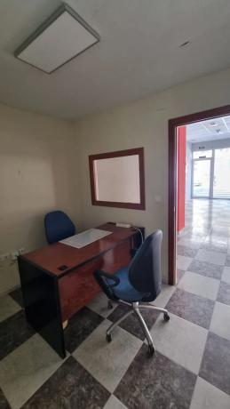 Local en Constitución, 46