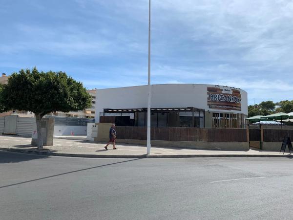 Local en cervantes s/n