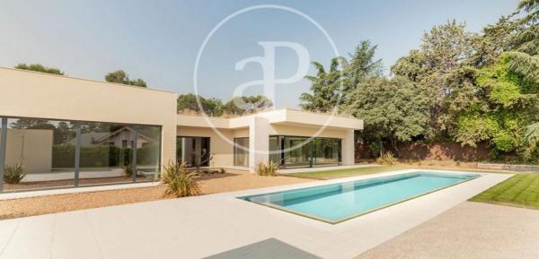 en Calle Valle de Sta. Ana