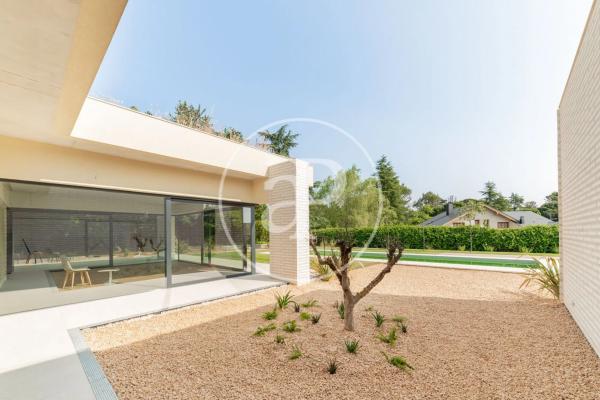 en Calle Valle de Sta. Ana