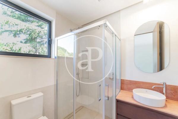 en Calle Valle de Sta. Ana