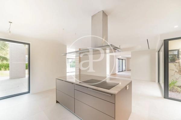 en Calle Valle de Sta. Ana